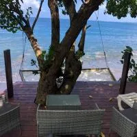 Au bord de l'eau sur Vairao Teahupoo, מלון בVairao