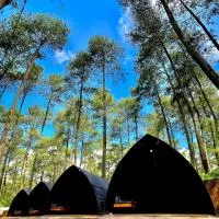 Be Glamping Lembang, hotel v destinácii Lembang