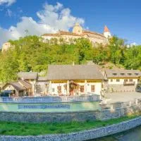 Resort U Jelena, hotel di Krivoklat