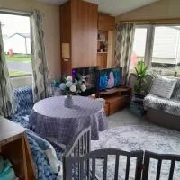 Static caravan - sleeps 8, hotel em Great Driffield