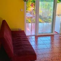 Guest House New Cal, hotel near Kone Airport - KNQ, Voh