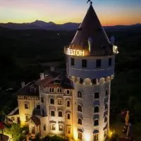 Keshtjella Duka, hotel en Rrëshen