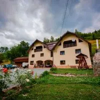 Pensiune Agroturistică Casa Alex, хотел в Baba