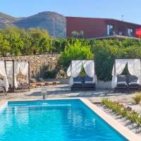 Wine House - Quinta Vale de Carvalho, hotel em Torre de Moncorvo