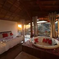 Pousada da Cachoeira - Chalé pôr do sol, hotel i Camanducaia