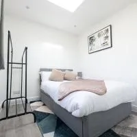 Jayjay Guest House, hotel v destinácii Basildon