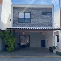 Casa Mujer Ceiba - Indoor Pool - We Invoice, hotel i n&aelig;rheden af Carlos Rovirosa P&eacute;rez Internationale Lufthavn, Tierra Colorada