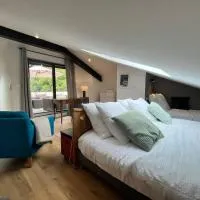 La Dame du Lac à Sevrier, hotel di Sévrier