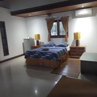 jasriombak, hotel sa Jasri