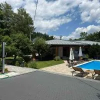 Villa Wood & Green SPA, hotel a Hadžići