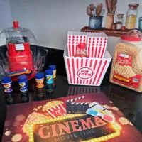 Fun Home in Pocono with Gameroom-Firpit-BBQ Grill-TV and AC in all rooms, viešbutis mieste Tobyhanna