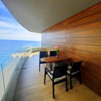 Azure Deluxe Residence Budva - Seafront Living Suites, отель в Бечичи