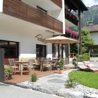 Valbella Bed & Breakfast, hotell sihtkohas Partenen