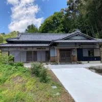 民泊絹家, hotel em Izume