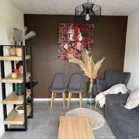 Pleasant little cottage – hotel w mieście Pont-sur-Yonne