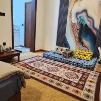 Private Room in Sur House, מלון בסור