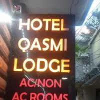 Qasmi Hotel, хотел в Джаму