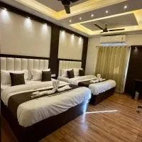Hotel KABIR ROYAL-5 MIN WALK TO GOLDEN TEMPLE, отель в Амритсаре