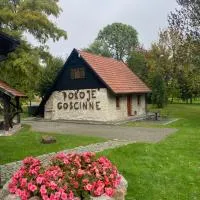 Karczma Siedlisko Pokoje Gościnne、Miechówのホテル