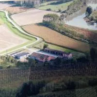 Agriturismo Cascina Mezzulli, hotel en Ostiano