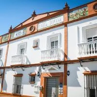 Suites Puerta Doñana, hotel a Hinojos