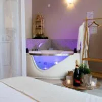 Suite sensuelle balnéothérapie et fauteuil tantra, hotel v destinaci Nemours