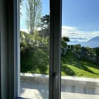 Renovated APT with panoramic view, hotel a Cully