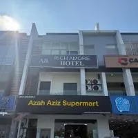 Ab rich Amore Hotel, хотел в Сепанг