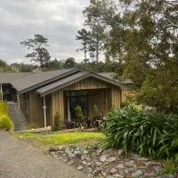 Sandspit Hideaway โรงแรมในแซนด์สปิต
