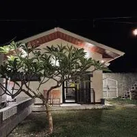 Seteluk में, होटल Satera Homestay