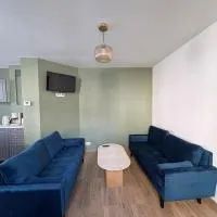 Gîte Laurymoor - Normandie، فندق في Acquigny