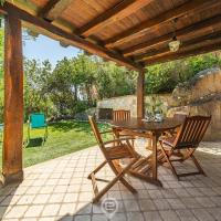 Alessandra Garden Hideaway, hotel em Simius