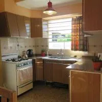 Departamento cálido y espacioso en Candioti, хотел в Vuelta del Paraguayo