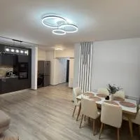 City Place Luxury, hotelli kohteessa Târgovişte