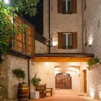 Luxury apartments White house, Hotel in Sinj