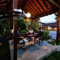 Sleepy Raccoon Hostel, hotel sa Yogyakarta