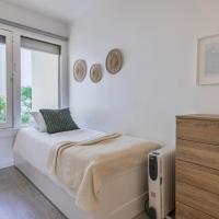 1BDR Tr&oacute;ia Beach House by LovelyStay, hotell i Troia