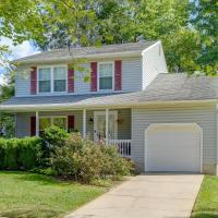Room to Work and Relax! Laurel Home with Office, Yard、Maryland CityにあるTipton Airport - FMEの周辺ホテル
