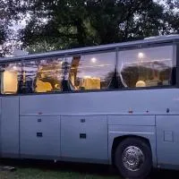 Unique et Insolite Bus Iliade, hotel en Bourg