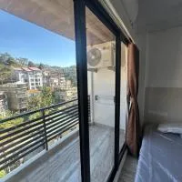 Cornerstone Suites, hotel a Āīzawl