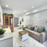 Miracle Luxury Suites, hotel en Artemida
