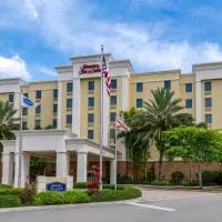 Hampton Inn and Suites Coconut Creek، فندق في West Dixie Bend