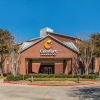 Comfort Inn & Suites North Dallas-Addison、Inwoodのホテル