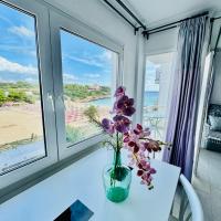 BEACH FRONT APARTMENT in CALA MARSAL with the SEA VIEW !, hotel a Portocolom