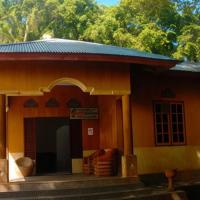 Evelin Cottage, hotel near Dumatubin Airport - LUV, Ngurblut
