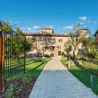 Borgo Cadonega, hotel in Viano