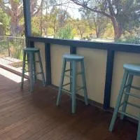 The Beach Cottage - close to beach and river mouth、ギルダートンのホテル