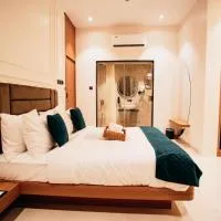 THE JEEVAN INN Newly Renovated, ξενοδοχείο σε Shirdi