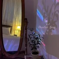 들락스테이 Deullak Stay โรงแรมในMillak-tong