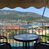 Maroudas Stavros Apartments, hotell sihtkohas Vathý